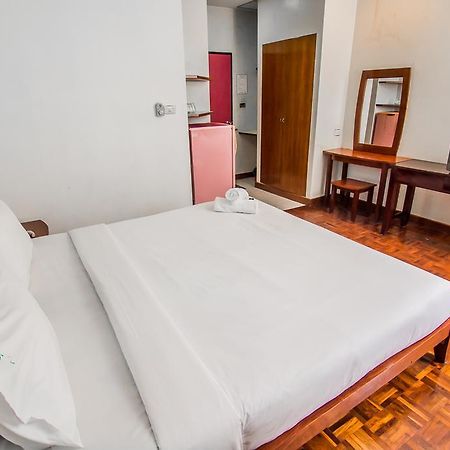 Sutus Court 4 Hotel Pattaya Exterior photo